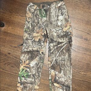 Magellan Camo Cargo Pants with zip to shorts